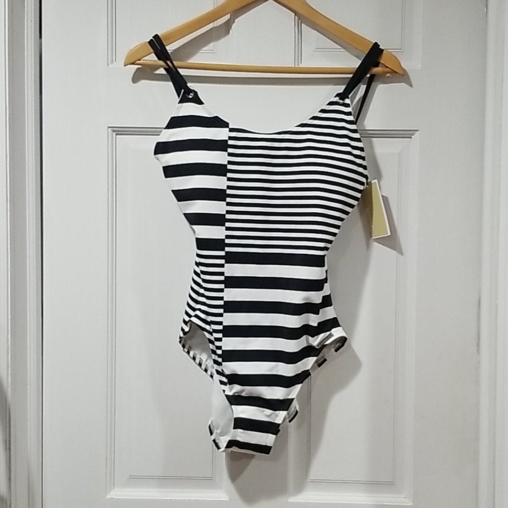 Bathing suit
